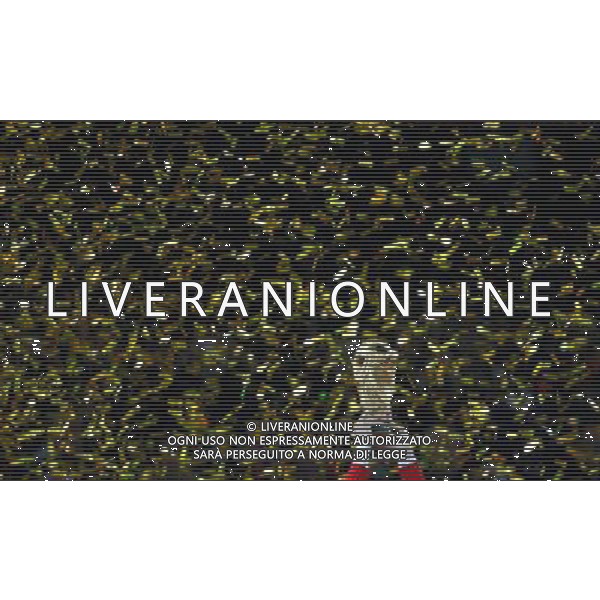 (100712) -- JOHANNESBURG, July 12, 2010 () -- The World Cup trophy is held up during the awarding ceremony after the World Cup final between Spain and the Netherlands at Soccer City stadium in Johannesburg, South Africa, July 11, 2010. Spain won the match 1-0. (/Li Ga) ©Photoshot/Agenzia Aldo Liverani Sas - ITALY ONLY: OLANDA - SPAGNA FINALE FIFA WORLD CUP CAMPIONATI MONDIALI SUD AFRICA 2010