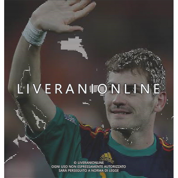 (100712) -- JOHANNESBURG, July 12, 2010 () -- Goalkeeper and captain of the Spanish team Iker Casillas greets the audience after the World Cup final against the Netherlands at Soccer City stadium in Johannesburg, South Africa, July 11, 2010. Spain won the match 1-0. (/Liao Yujie) ©Photoshot/Agenzia Aldo Liverani Sas - ITALY ONLY: OLANDA - SPAGNA FINALE FIFA WORLD CUP CAMPIONATI MONDIALI SUD AFRICA 2010