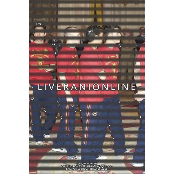 King Juan Carlos, Queen Sofia, Prince Felipe, Princess Letizia, Princess Leonor, Princess Sofia, Princess Elena attend an Audience to the National Football Team on their victory in the FIFA World Cup \'South Africa 2010 at Palacio Real in Madrid Photo: Billy Chappel / ALFAQUI - Ag. Aldo Liverani sas ITALY ONLY RICEVIMENTO A PALAZZO REALE DI MADRID DELLA NAZIONALE SPAGNOLA DI CALCIO DOPO LA VITTORIA DELLA COPPA DEL MONDO IN SUD AFRICA 2010