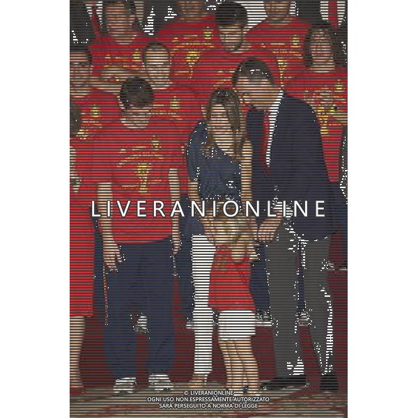 King Juan Carlos, Queen Sofia, Prince Felipe, Princess Letizia, Princess Leonor, Princess Sofia, Princess Elena attend an Audience to the National Football Team on their victory in the FIFA World Cup \'South Africa 2010 at Palacio Real in Madrid Photo: Billy Chappel / ALFAQUI - Ag. Aldo Liverani sas ITALY ONLY RICEVIMENTO A PALAZZO REALE DI MADRID DELLA NAZIONALE SPAGNOLA DI CALCIO DOPO LA VITTORIA DELLA COPPA DEL MONDO IN SUD AFRICA 2010