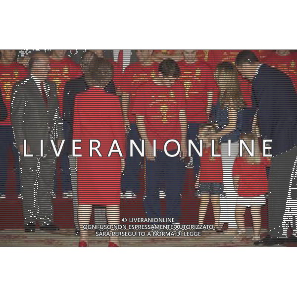 King Juan Carlos, Queen Sofia, Prince Felipe, Princess Letizia, Princess Leonor, Princess Sofia, Princess Elena attend an Audience to the National Football Team on their victory in the FIFA World Cup \'South Africa 2010 at Palacio Real in Madrid Photo: Billy Chappel / ALFAQUI - Ag. Aldo Liverani sas ITALY ONLY RICEVIMENTO A PALAZZO REALE DI MADRID DELLA NAZIONALE SPAGNOLA DI CALCIO DOPO LA VITTORIA DELLA COPPA DEL MONDO IN SUD AFRICA 2010