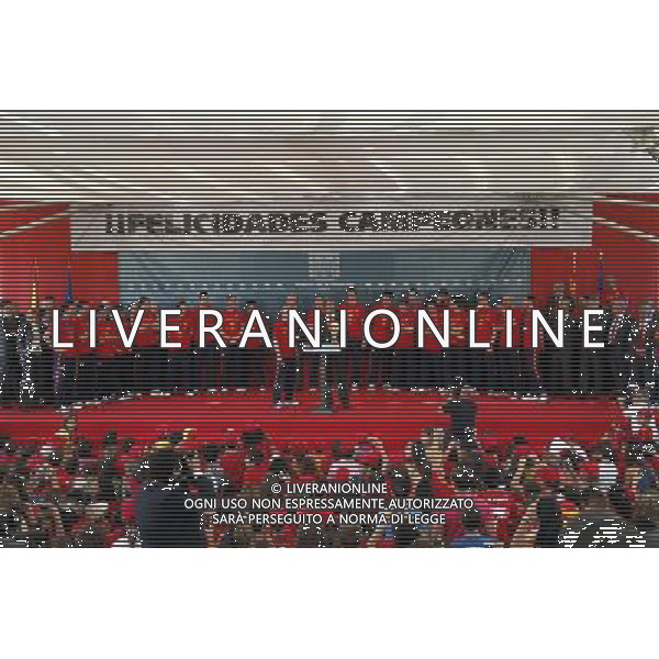 Madrid (12/07/10).- Los jugadores de la Seleccion Espanola, Campeona del Mundo 2010, son recibidos en el Palacio de Moncloa por el Presidente del gobierno, Jose Luis Rodriguez Zapatero. © Alex Cid-Fuentes/ALFAQUI - Ag. Aldo Liverani sas ITALY ONLY LA NAZIONALE SPAGNOLA DI CALCIO RICEVUTA AL PALAZZO DE LA MONCLOA DA ZAPATERO