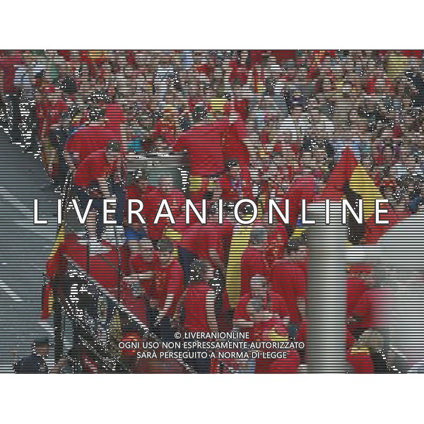 MADRID, Spain (12/07/2010).- Spain\'s National team celebrates victory ay South Africa world Cup with supporters all over Madrid. Photo: Adrian / ALFAQUI - Ag. Aldo Liverani sas ITALY ONLY FESTEGGIAMENTI NELLE STRADE DI MADRID DELLA NAZIONALE SPAGNOLA DI CALCIO DOPO LA VITTORIA DELLA COPPA DEL MONDO IN SUD AFRICA 2010