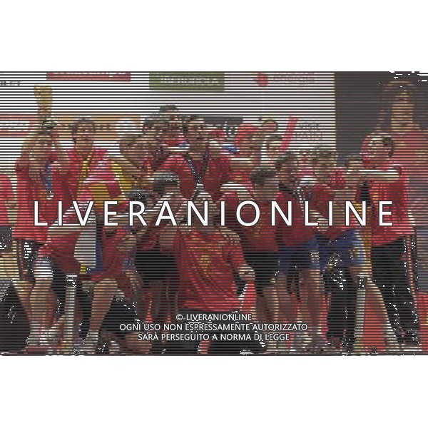 Spain\'s players during the celebration of the victory in the FIFA World Cup.July, 7, 2010. Photo: Acero / Alter / ALFAQUI - Ag. Aldo Liverani sas ITALY ONLY FESTEGGIAMENTI A MADRID DELLA NAZIONALE SPAGNOLA DI CALCIO DOPO LA VITTORIA DELLA COPPA DEL MONDO IN SUD AFRICA 2010