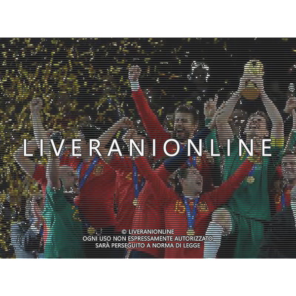 Fifa World Cup Sud Africa 2010 Match #64 Finale Johannesburg (Soccer City Stadium) - 11.07.2010 Olanda-Spagna Nella Foto:Iker CASILLAS alza la coppa /Ph.Vitez-Ag. Aldo Liverani