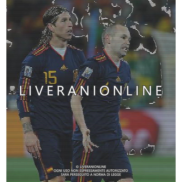 Fifa World Cup Sud Africa 2010 Match #64 Finale Johannesburg (Soccer City Stadium) - 11.07.2010 Olanda-Spagna Nella Foto:Andres INIESTA-SERGIO RAMOS /Ph.Vitez-Ag. Aldo Liverani