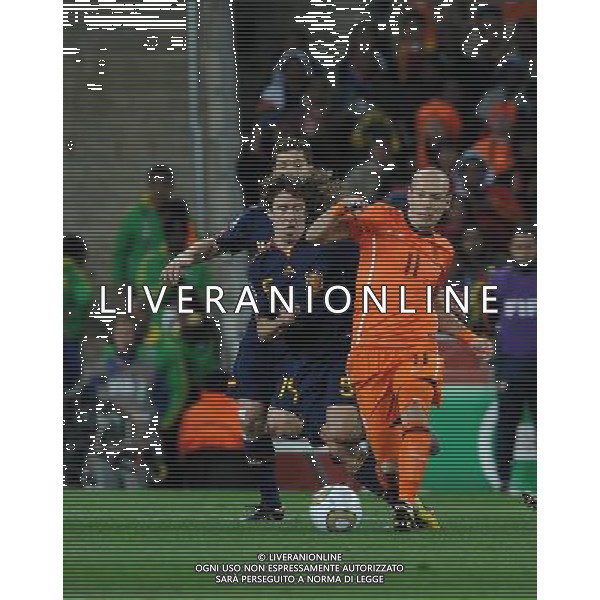 Fifa World Cup Sud Africa 2010 Match #64 Finale Johannesburg (Soccer City Stadium) - 11.07.2010 Olanda-Spagna Nella Foto:Arjen ROBBEN-Carles PUYOL /Ph.Vitez-Ag. Aldo Liverani