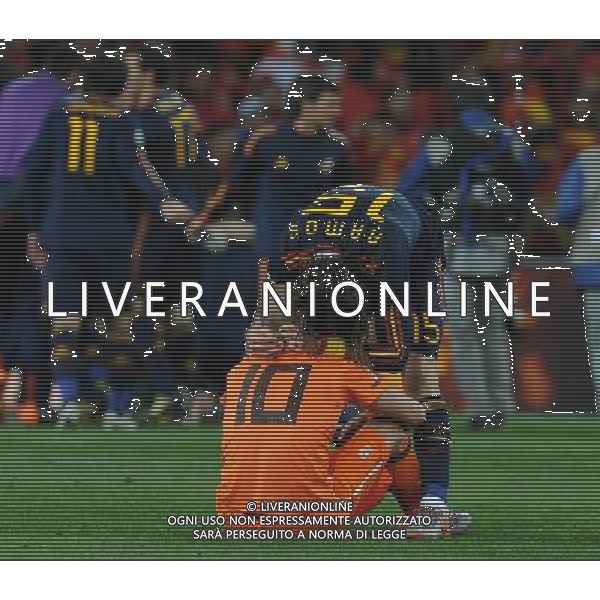 Fifa World Cup Sud Africa 2010 Match #64 Finale Johannesburg (Soccer City Stadium) - 11.07.2010 Olanda-Spagna Nella Foto:Wesley SNEIJDER consolato da SERGIO RAMOS /Ph.Vitez-Ag. Aldo Liverani