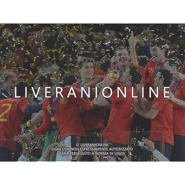 Fifa World Cup Sud Africa 2010 Match #64 Finale Johannesburg (Soccer City Stadium) - 11.07.2010 Olanda-Spagna Nella Foto:David VILLA alza la coppa /Ph.Vitez-Ag. Aldo Liverani