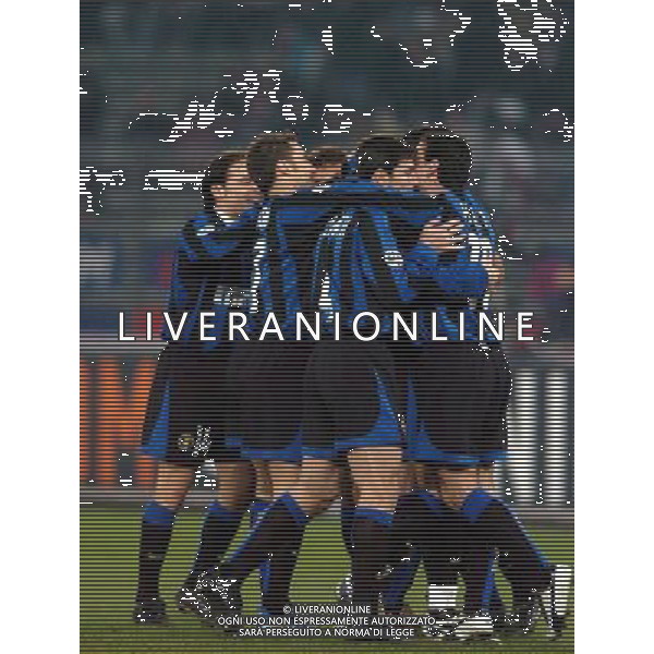 Juventus-Inter semifinali andata di Coppa Italia Tim Cup 04/02/2004 nella foto abbracci esultanza dopo il gol di adriano* Agenzia Aldo liverani