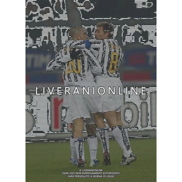 torino 40/02/2004 coppa italia andata semifinale juventus - inter nella foto esultanza goal di vaio 1-1 ag aldo liverani/venezia