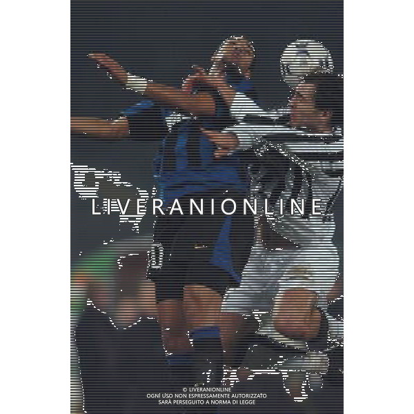 TORINO 04/02/04 SEMIFINALE TIM CUP 2003/04 JUVENTUS - INTER nella foto adriano leite ribeiro e tudor igor ph gigi arcaini/ag.aldo liverani