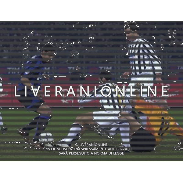 TORINO 04/02/04 SEMIFINALE TIM CUP 2003/04 JUVENTUS - INTER nella foto adriano leite ribeiro ph gigi arcaini/ag.aldo liverani