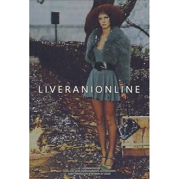 FILM L\'ITALIA S\'E ROTTA 1976 NELLA FOTO DALILA DI LAZZARO AG ALDO LIVERANI