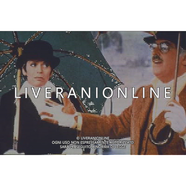 FILM L\'ITALIA S\'E ROTTA 1976 NELLA FOTO MARIO CAROTENUTO-FRANCA VALERI AG ALDO LIVERANI