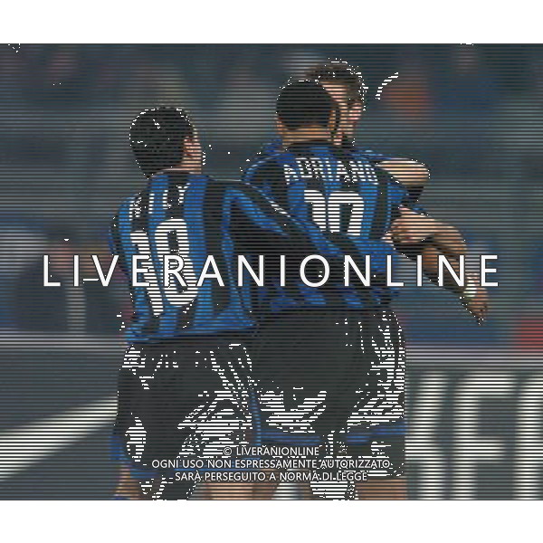 TORINO 04/02/04 SEMIFINALE TIM CUP 2003/04 JUVENTUS - INTER nella foto dopo gol adriano liete ribeiro ph gigi arcaini/ag.aldo liverani