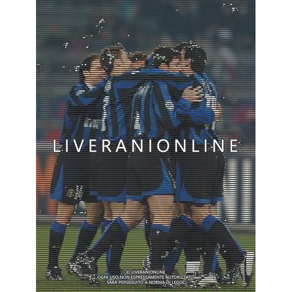 TORINO 04/02/04 SEMIFINALE TIM CUP 2003/04 JUVENTUS - INTER nella foto dopo gol adriano liete ribeiro ph gigi arcaini/ag.aldo liverani