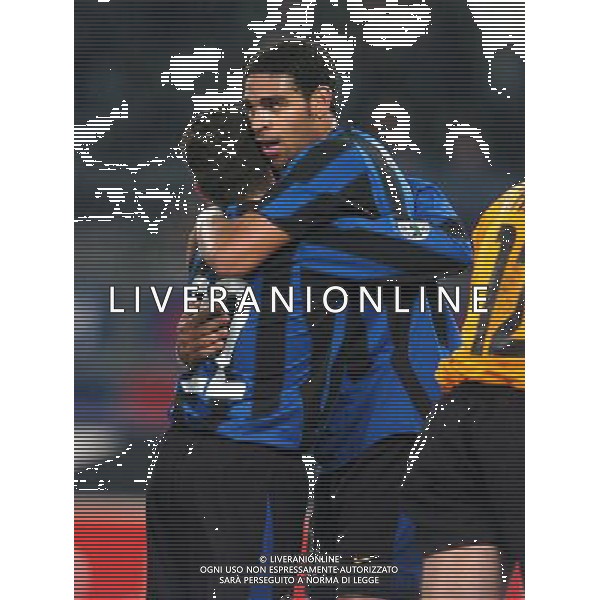 TORINO 04/02/04 SEMIFINALE TIM CUP 2003/04 JUVENTUS - INTER nella foto dopo secondo gol adriano leite ribeiro ph gigi arcaini/ag.aldo liverani