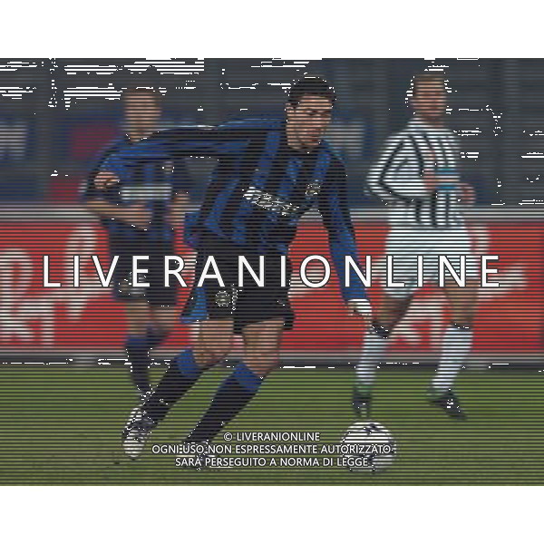TORINO 04/02/04 SEMIFINALE TIM CUP 2003/04 JUVENTUS - INTER nella foto kily gonzalez ph gigi arcaini/ag.aldo liverani