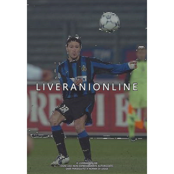 TORINO 04/02/04 SEMIFINALE TIM CUP 2003/04 JUVENTUS - INTER nella foto kily gonzalez ph gigi arcaini/ag.aldo liverani
