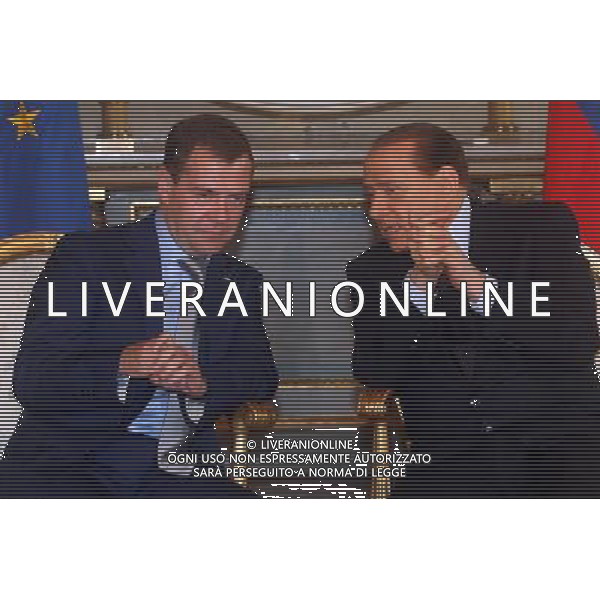 MILANO 23/0/2010 POLITICA: VERTICE RSSIA - ITALIA Palazzo della Prefettura,Incontro tra il premier Silvio Berlusconi e il presidente della Federazione russa Dmitri Medvedev nella foto premier Silvio Berlusconi - presidente della Federazione russa Dmitri Medvedev ph Fiochi/ AG ALDO LIVERANI SAS 