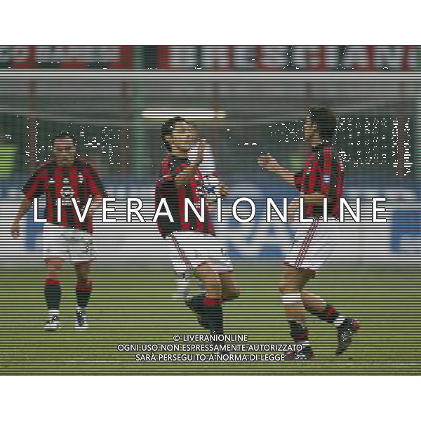 milano 05/02/04 milna-lazio coppa italia tim cup nella foto dopo gol del milan ph junior belardo / ag aldo liverani s.a.s.
