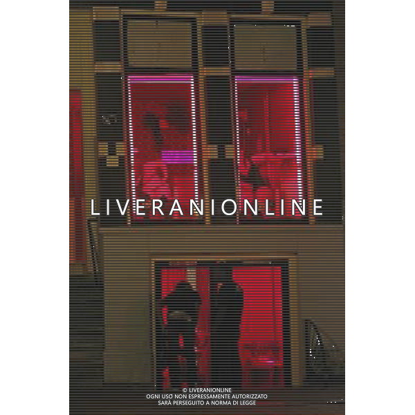 Red lights in window of house in the red light district of Amsterdam, Holland ©PHOTOSHOT/Agenzia Aldo Liverani Sas - ITALY ONLY - VEDUTE DELLA CITTA\' DI AMSTERDAM IN OLANDA PAESI BASSI