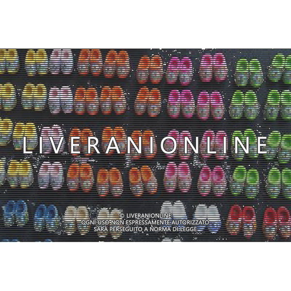 Clogs fridge magnets for sale in Amsterdam, Holland ©PHOTOSHOT/Agenzia Aldo Liverani Sas - ITALY ONLY - VEDUTE DELLA CITTA\' DI AMSTERDAM IN OLANDA PAESI BASSI