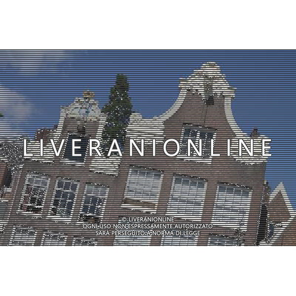 Traditional Dutch houses in Begijnhof in Amsterdam, Holland ©PHOTOSHOT/Agenzia Aldo Liverani Sas - ITALY ONLY - VEDUTE DELLA CITTA\' DI AMSTERDAM IN OLANDA PAESI BASSI