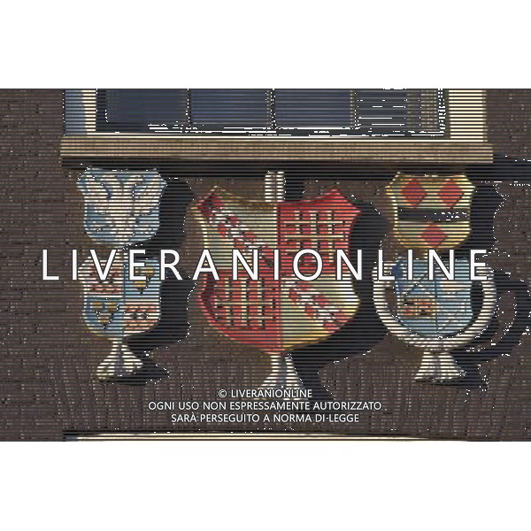 Amsterdam crests and shields in Amsterdam, Holland ©PHOTOSHOT/Agenzia Aldo Liverani Sas - ITALY ONLY - VEDUTE DELLA CITTA\' DI AMSTERDAM IN OLANDA PAESI BASSI