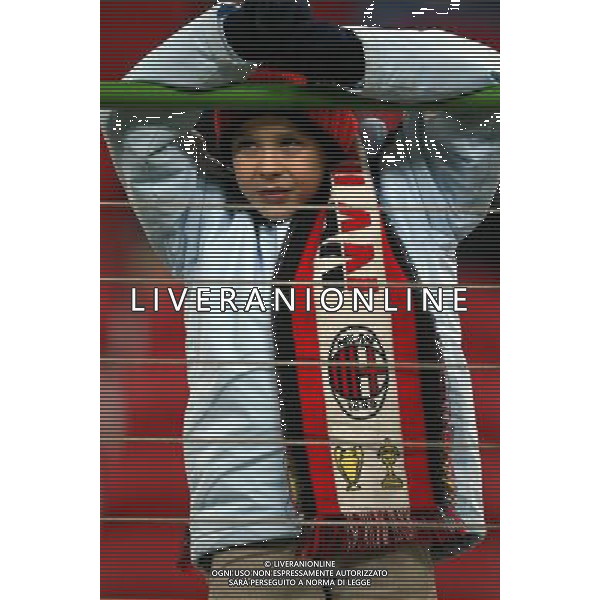 milano 05/02/04 milna-lazio coppa italia tim cup nella foto il piccolo tifose milan ph junior belardo / ag aldo liverani s.a.s.