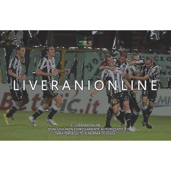 MODENA 05/08/2010 - JUVENTUS F.C. VS SHAMROCK ROVERS - NELLA FOTO: L\'ESULTANZA DI ALESSANDRO DEL PIERO E COMPAGNI DOPO IL GOL FOTO FRANCESCA SOLI / AGENZIA ALDO LIVERANI