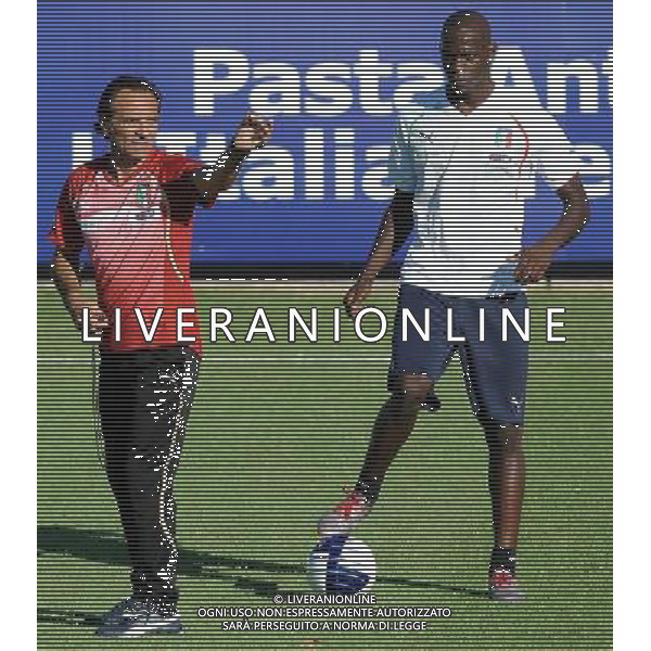 Raduno Nazionale Italiana a Coverciano Coverciano(FI) - 08.08.2010 Allenamento Nella Foto:prandelli cesare-balotelli mario /Ph.Vitez-Ag. Aldo Liverani
