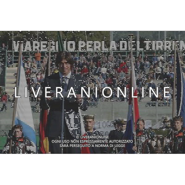 56a EDIZIONE COPPA CARNEVALE TORNEO DI VIAREGGIO JUVENTUS-WERDER BREMA 09/02/2004 nella foto ALESSIO TACCHINARDI INAUGURA IL TORNEO* FOTO GIANNI NUCCI/AGENZIA ALDO LIVERANI