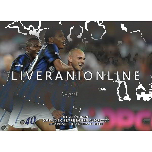 Trofeo TIM 2010 Bari - 13.08.2010 Juventus-Inter-Milan Nella Foto:esultanza dopo il gol di wesley sneijder /Ph.Vitez-Ag. Aldo Liverani