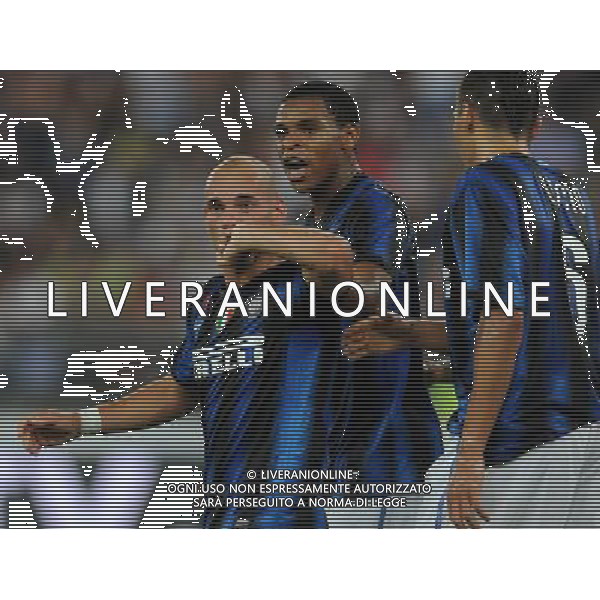 Trofeo TIM 2010 Bari - 13.08.2010 Juventus-Inter-Milan Nella Foto: esultanza dopo il gol di wesley sneijder /Ph.Vitez-Ag. Aldo Liverani