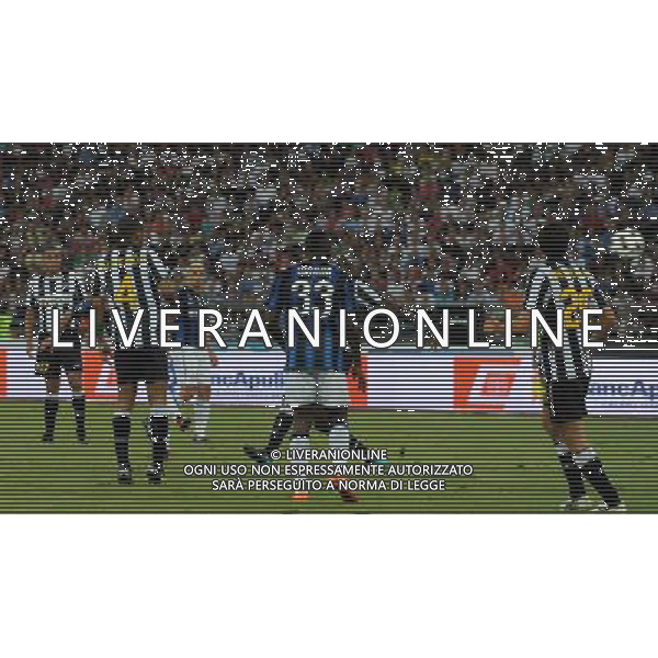 Trofeo TIM 2010 Bari - 13.08.2010 Juventus-Inter-Milan Nella Foto: il gol di wesley sneijder /Ph.Vitez-Ag. Aldo Liverani