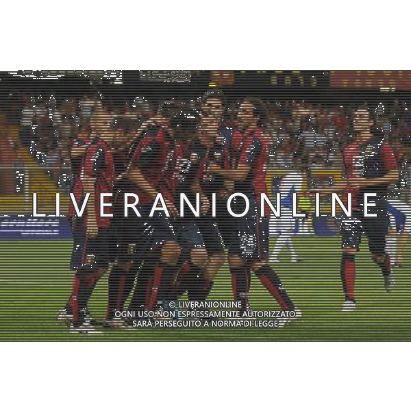 Genoa - Atletico Bilbao 14mo Trofeo Spagnolo Genova 13-08-2010 Nella foto: abbracci Esultanza dopo il gol di luca toni ©Alessandro Falzone/AGENZIA ALDO LIVERANI SAS 