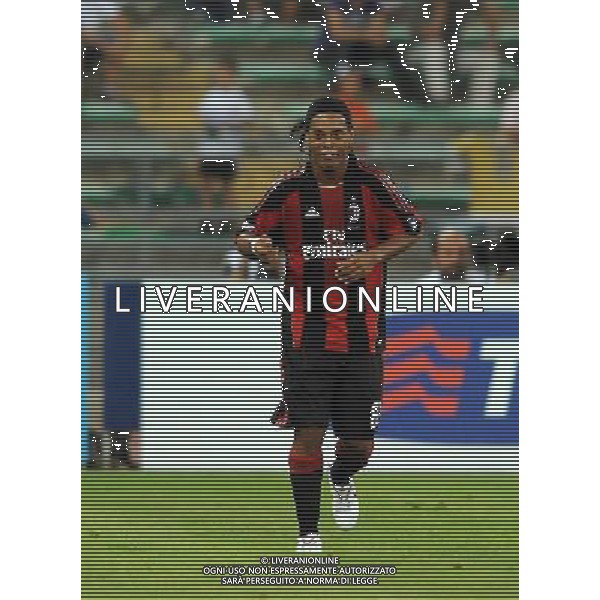 Trofeo TIM 2010 Bari - 13.08.2010 Juventus-Inter-Milan Nella Foto:ronaldinho esultanza dopo il gol /Ph.Vitez-Ag. Aldo Liverani