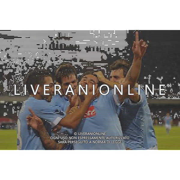 19 AGOSTO 2010 EUROPA LEAGUE NAPOLI-ELSBORG NELLA FOTO:L\'ESULTANZA DOPO IL GOL DI EZEQUIEL LAVEZZI FOTO MOSCA- AG.LIVERANI SAS