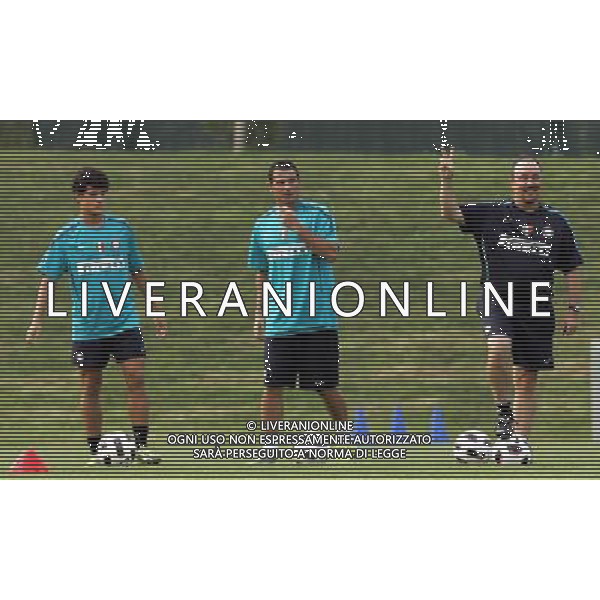 Allenamento Inter Calcio Appiano gentile (Co) 20/08/2010 nella foto rafael benitez, dejan stankovic e coutinho ©Luzzani/Agenzia Aldo Liverani Sas