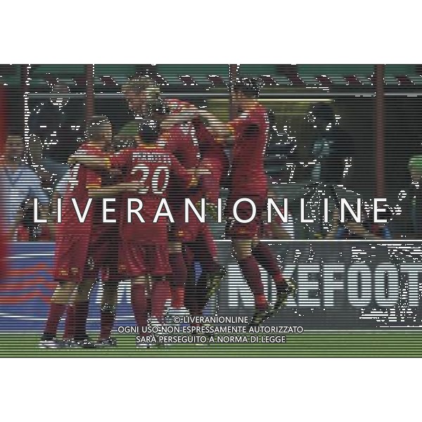 Inter - Roma Supercoppa Italiana 21/08/2010 nella foto abbracci esultanza roma dopo il gol di john arne riise del 0-1 ©Luzzani/Agenzia Aldo Liverani Sas