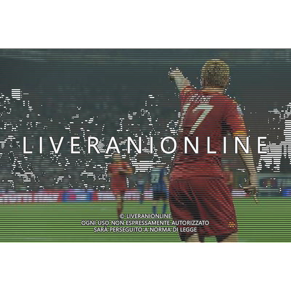 Supercoppa TIM 2010 Milano - 21.08.2010 Inter-Roma Nella Foto:esultanza dopo il gol di john arne riise del 0-1 /Ph.Vitez-Ag. Aldo Liverani