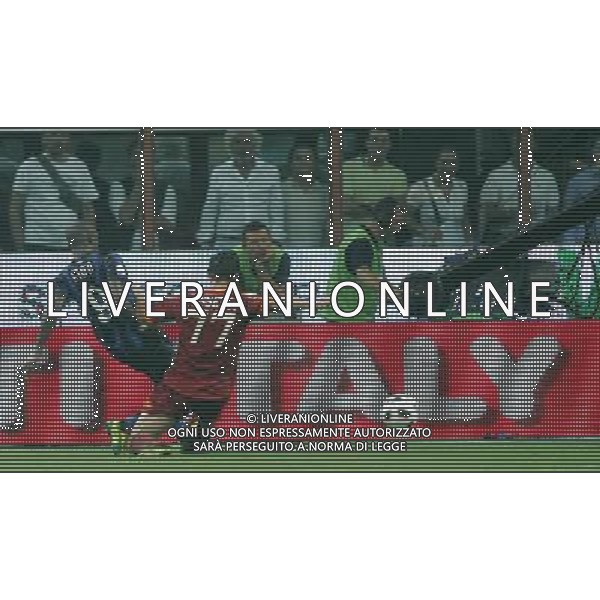 Inter - Roma Finale Supercoppa Italiana Tim 21/08/2010 nella foto il gol annullato a eto\'o ©Luzzani/Agenzia Aldo Liverani Sas