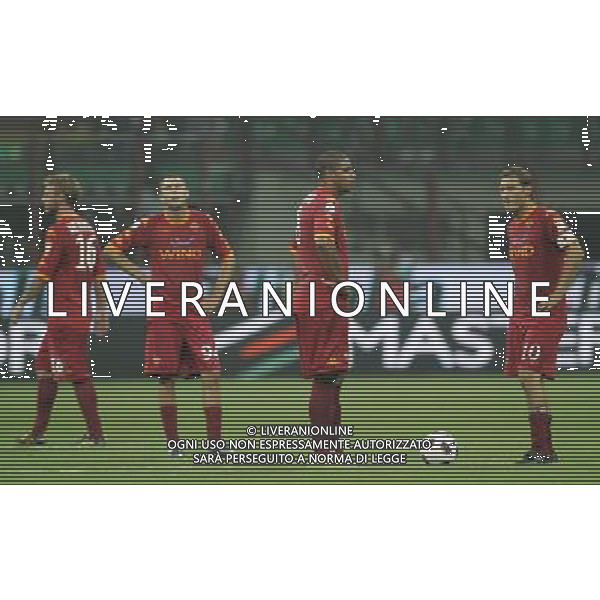 Inter - Roma Finale Supercoppa Italiana Tim 21/08/2010 nella foto francesco totti , adriano delusione roma ©Luzzani/Agenzia Aldo Liverani Sas