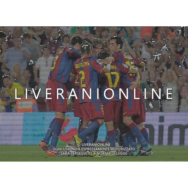 BARCELLONA-SIVIGLIA SUPERCOPPA DI SPAGNA 2010 NELLA FOTO ABBRACCI GIOCATORI BARCELLONA (ALTERPHOTOS/Acero)-AG ALDO LIVERANI ONLY ITALY