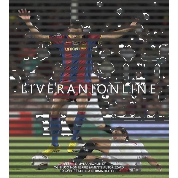 BARCELLONA-SIVIGLIA SUPERCOPPA DI SPAGNA 2010 NELLA FOTO Daniel Alves -Julien Escude (ALTERPHOTOS/Acero)-AG ALDO LIVERANI ONLY ITALY