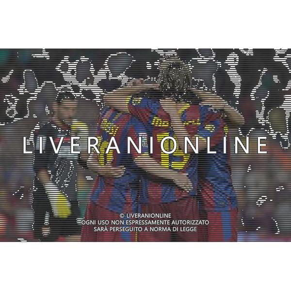 BARCELLONA-SIVIGLIA SUPERCOPPA DI SPAGNA 2010 NELLA FOTO ABBRACCI GIOCATORI BARCELLONA (ALTERPHOTOS/Acero)-AG ALDO LIVERANI ONLY ITALY