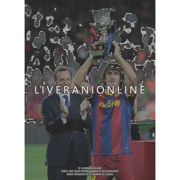 BARCELLONA-SIVIGLIA SUPERCOPPA DI SPAGNA 2010 NELLA FOTO Carles Puyol-President Sandro Rosell (ALTERPHOTOS/Acero)-AG ALDO LIVERANI ONLY ITALY