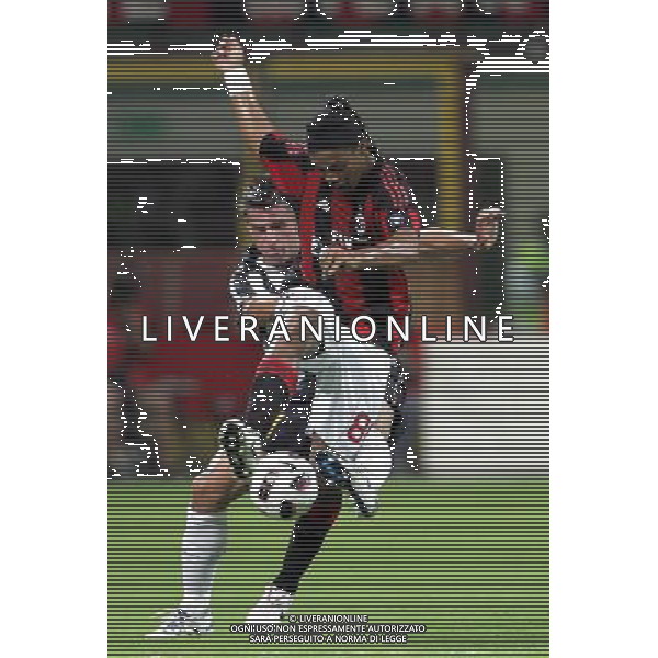 MILAN - JUVENTUS 20mo TROFEO LUIGI BERLUSCONI 22/08/2010 nella foto ronaldinho e grygera ©Luzzani/Agenzia Aldo Liverani Sas